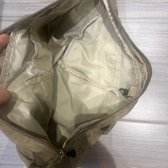 AmeriBag Healthy Back Bag Sling Backpack – Khaki Green - Picture 5 of 7